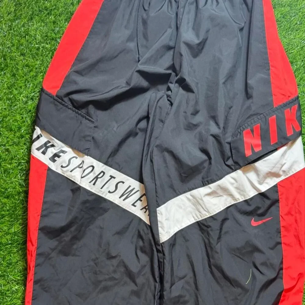 Nike black red